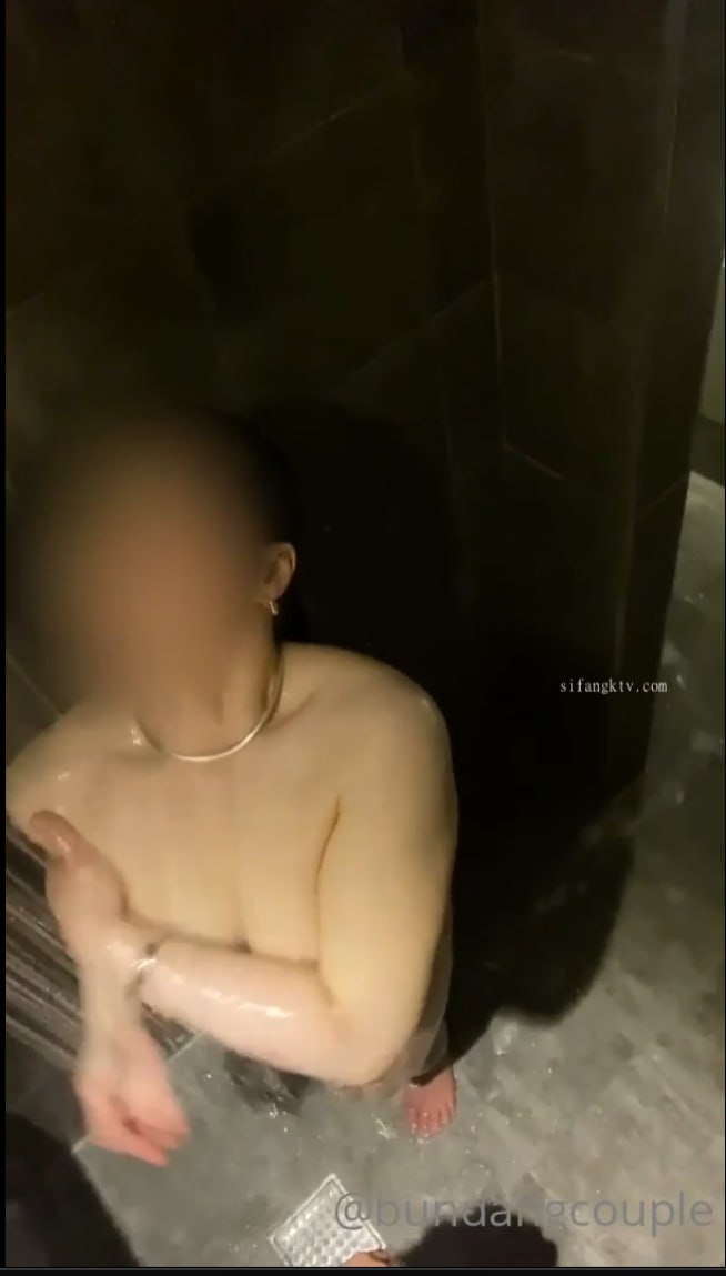ABF-036 密室 密着空間で体温と吐息が溶け合うゼロ距離SEX 01